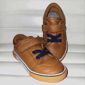 Kid's Shoes: Size 8, Cat and Jack